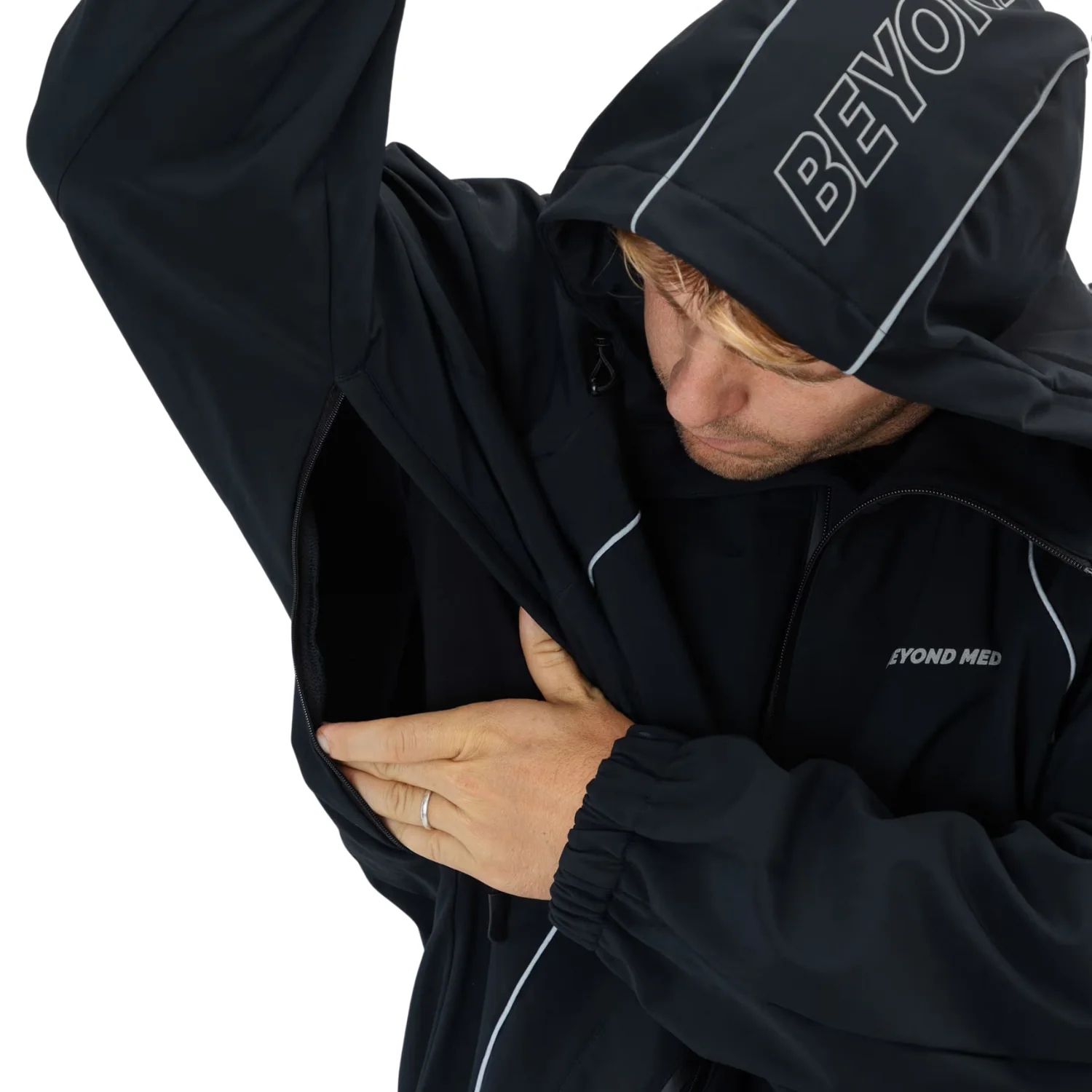 Beyond Medals Softshell Jacket 2026 - Men's - Image 11