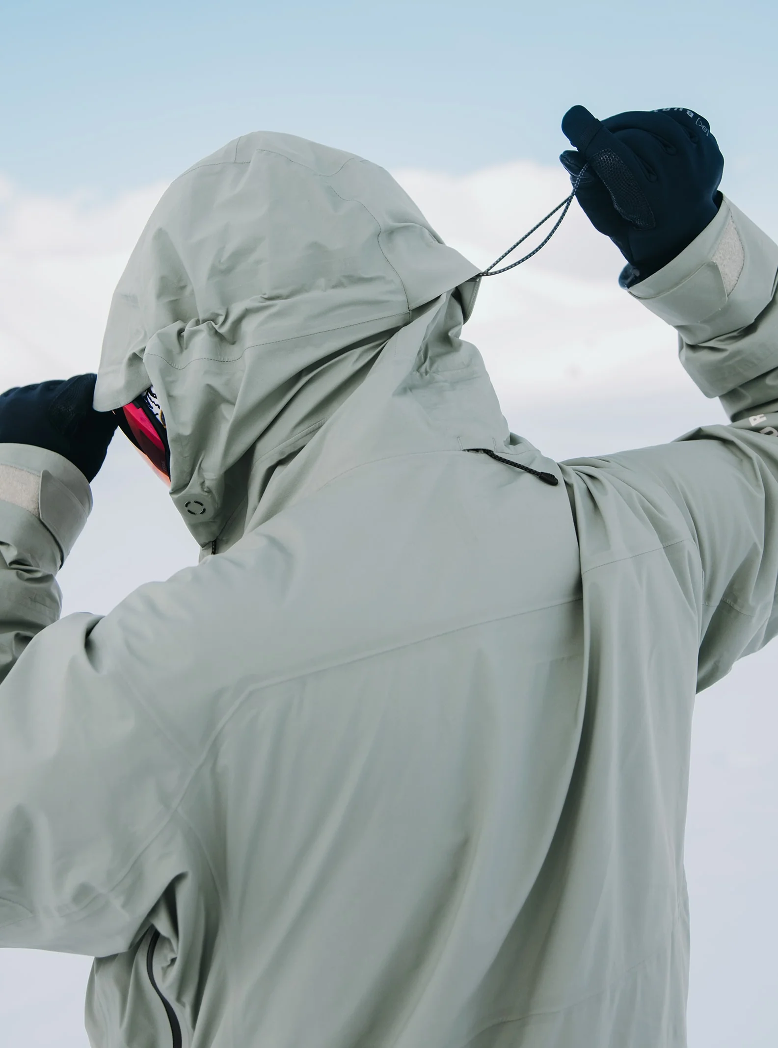 Burton AK Gore-Tex Hover 3 Layer Stretch Jacket 2025 - Image 12