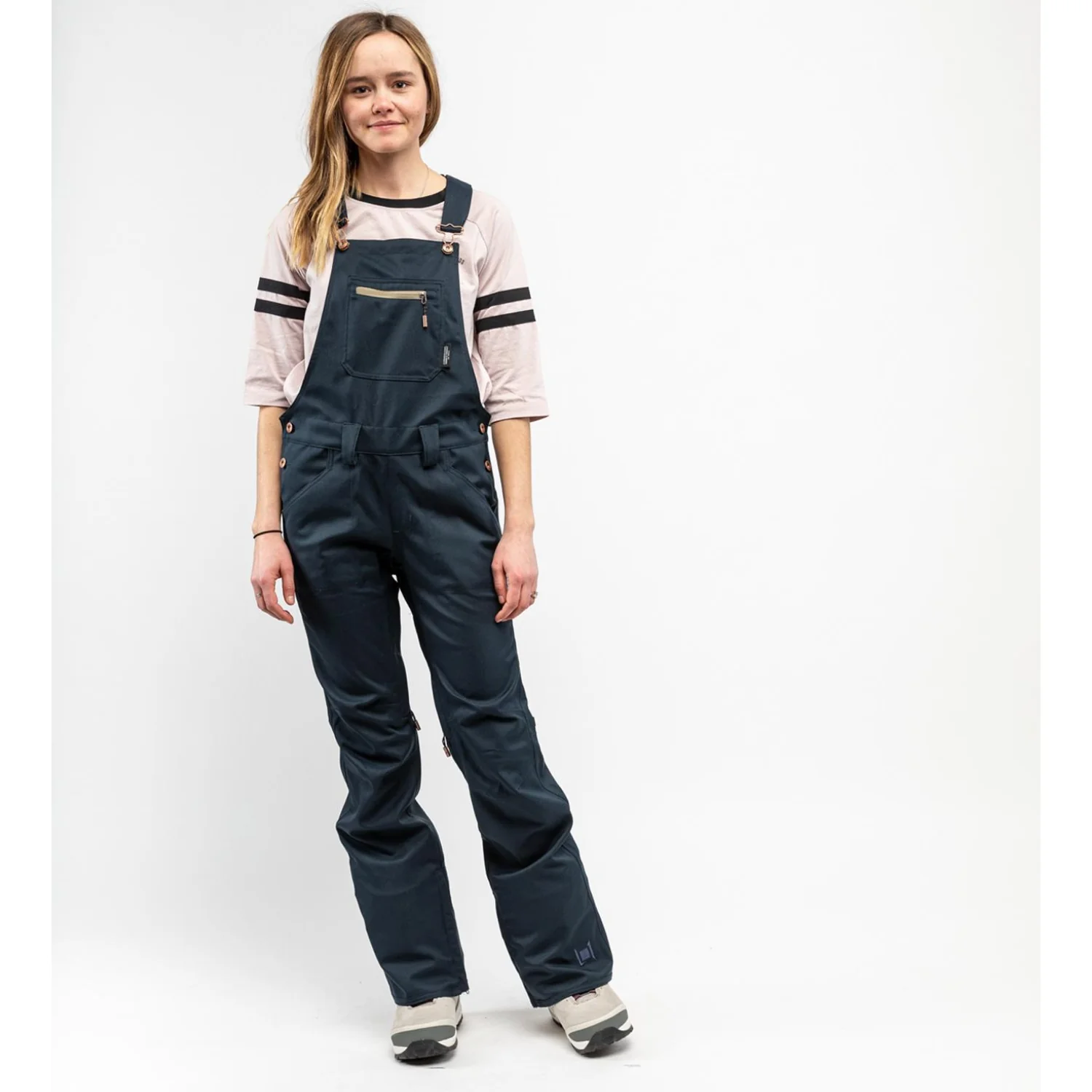 L1 Loretta Overall - Women's Snowboard Bib - Image 3