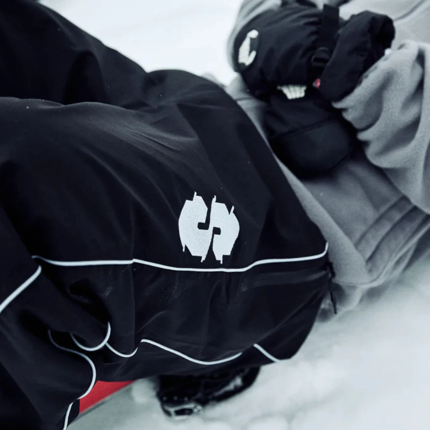 Souvenir Insulated Track Pant 2026 - Men's - Image 14
