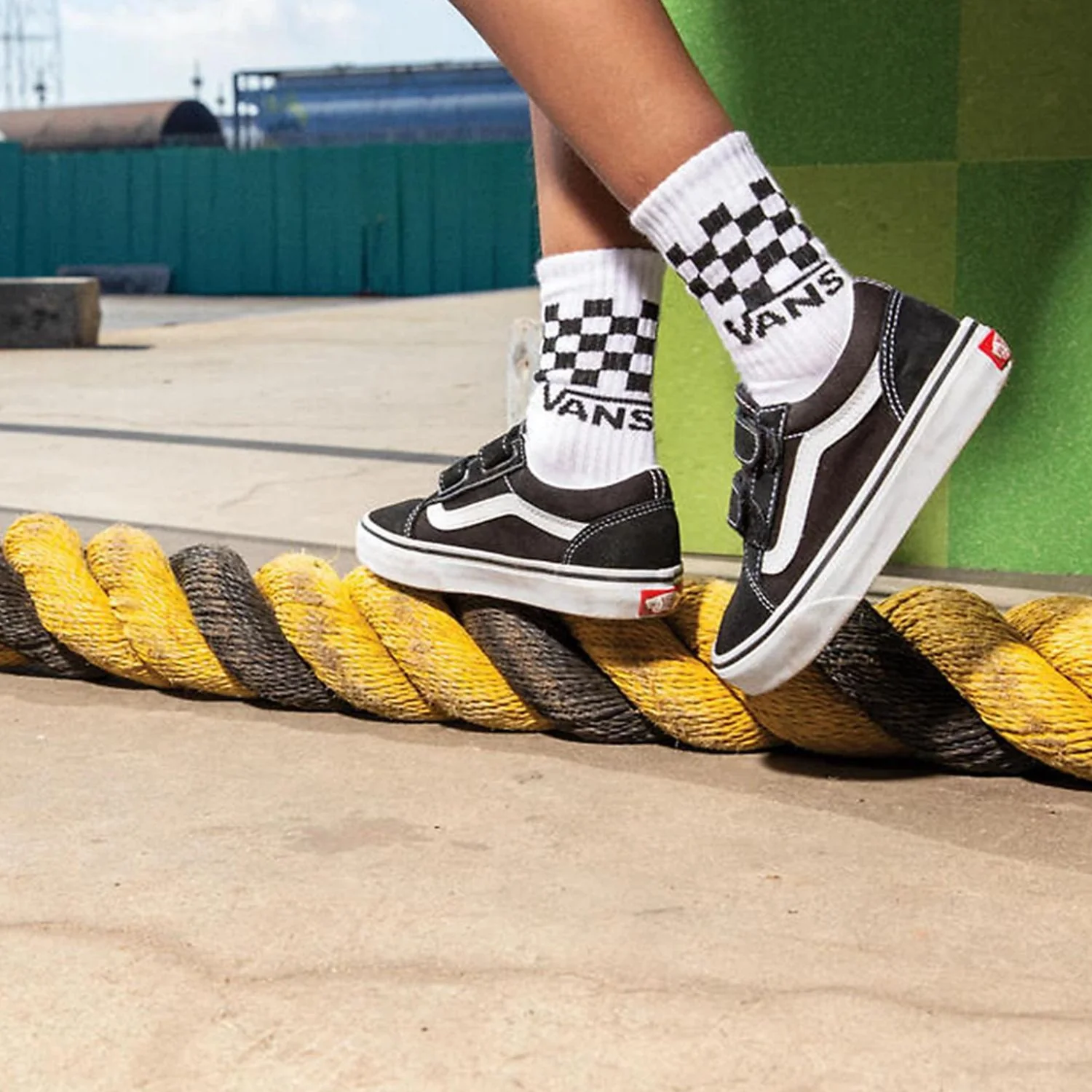 Vans Old Skool V Black/True White - Kids - Image 5