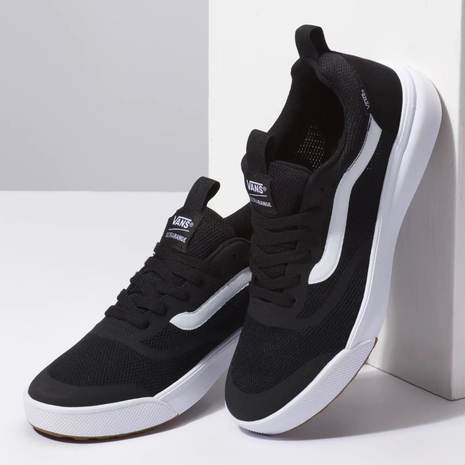 Vans Ultrarange Rapidweld Black/White Men's Shoes - Image 3